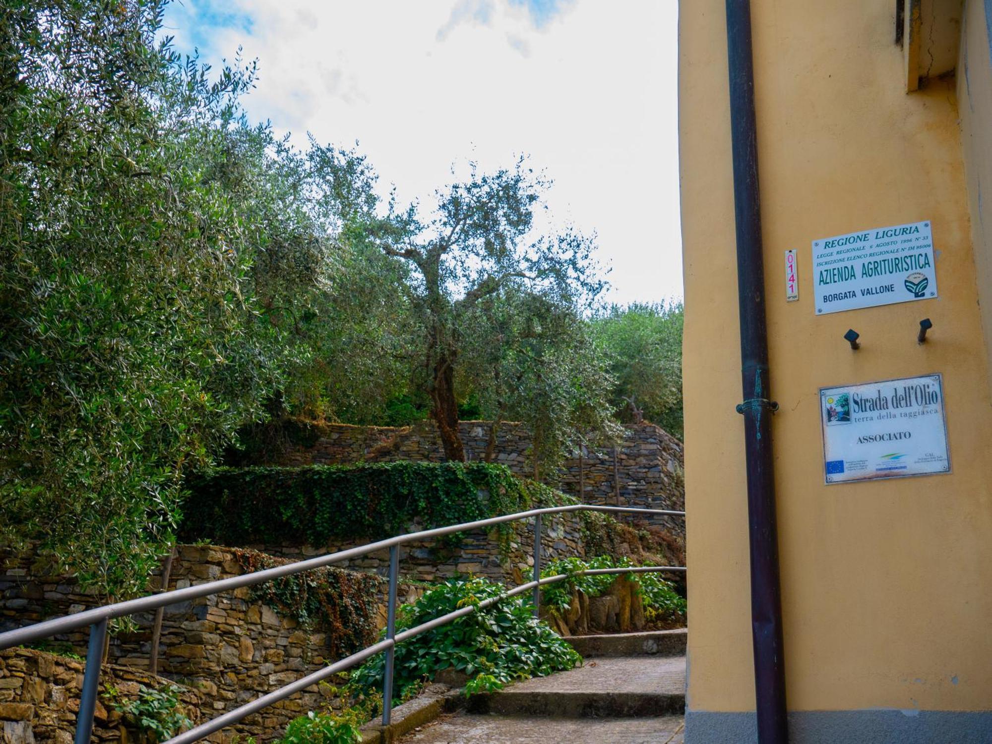 Agri Borgata Vallone - Apartments - By Host4U Lecchiore Exterior foto